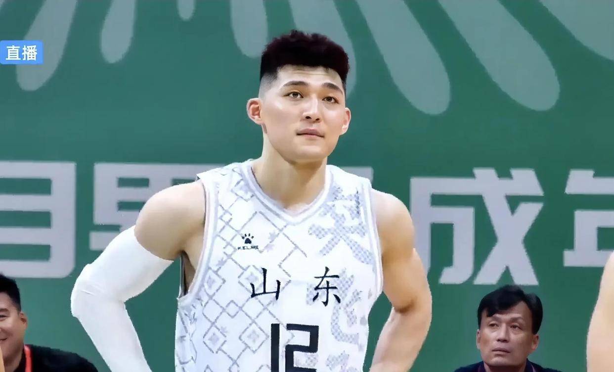 山东男篮取胜北京队，实力碾压对手抢下胜利的简单介绍
