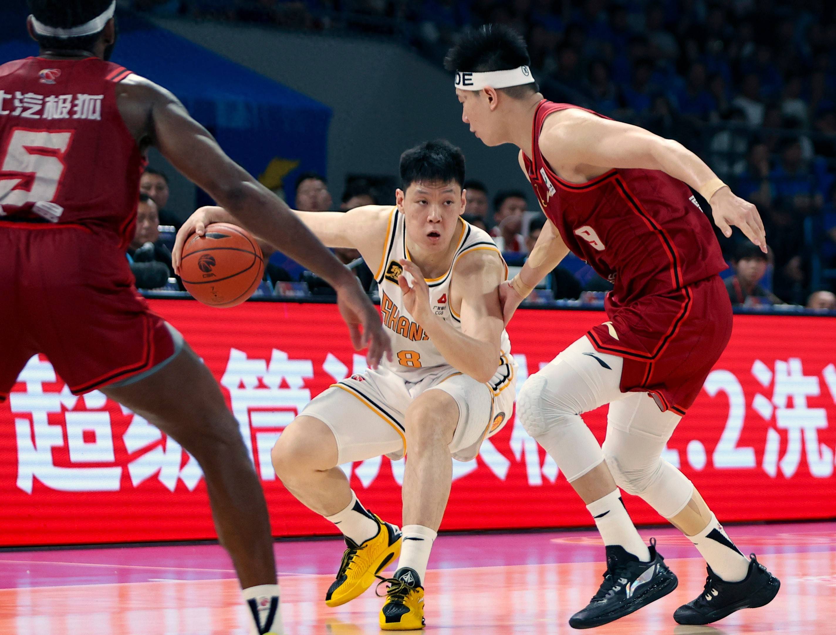 北京首钢男篮新赛季欲阵容大升级传正接触国产3D锋线祝铭震