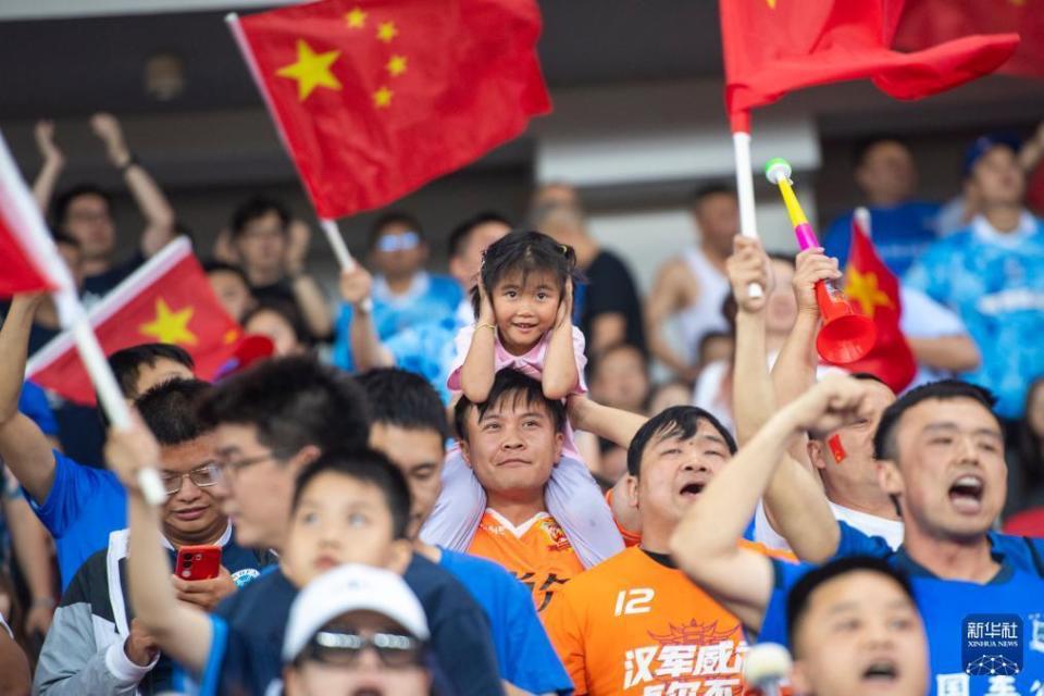 包含登顶亚冠后首秀！武汉女足开启女超抢分模式的词条