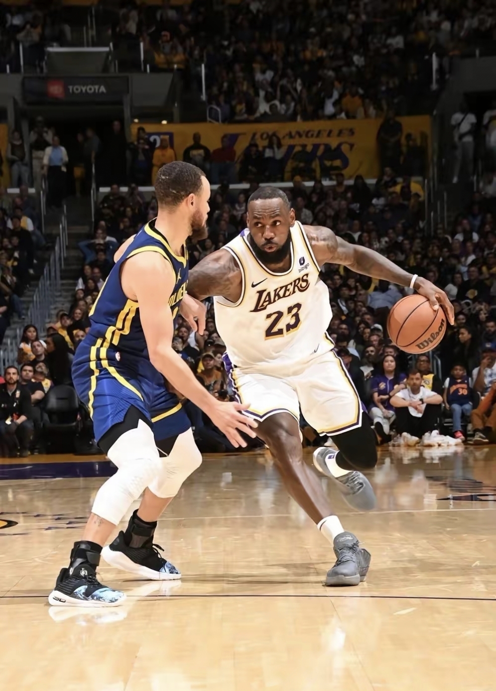博鱼体育官方网站-NBA季后赛火箭遭遇不敌湖人，前景堪忧