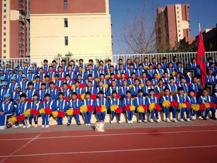 球员纪律严明，团结合作取得重要胜利